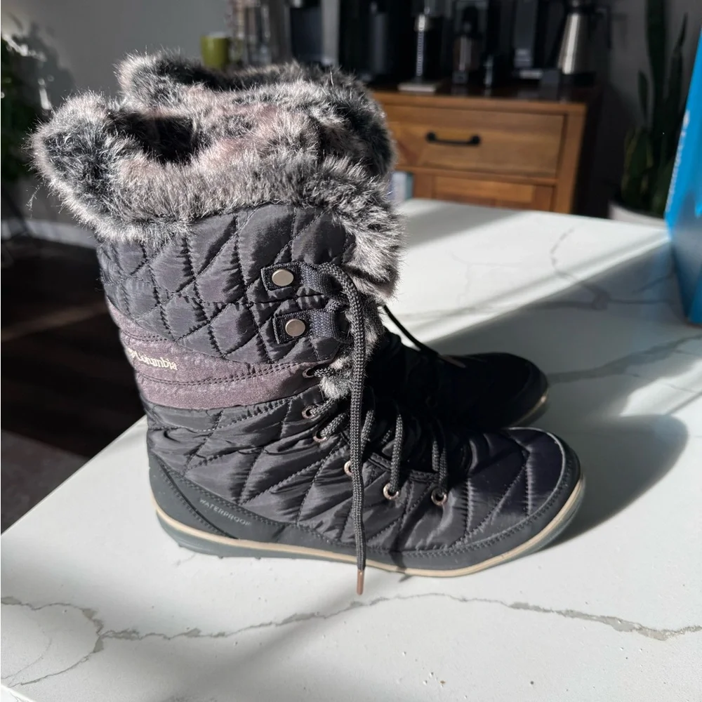 Columbia Women's Black Heavenly Omni-Heat Boot - Picture 2 of 7